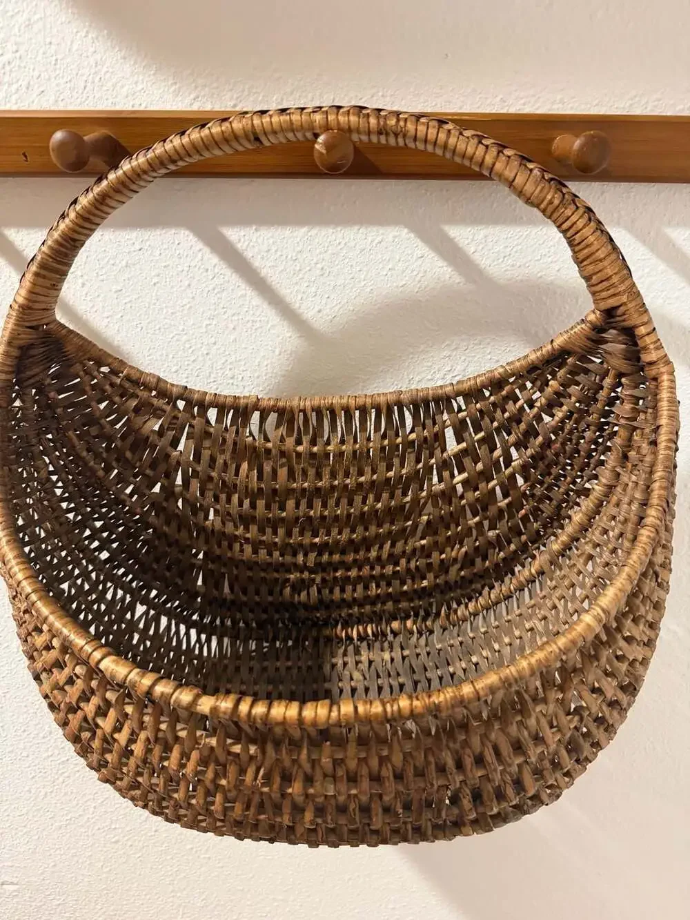 Vintage Woven Rattan Brown Gondola Market Basket Flat Back Wall Hanging